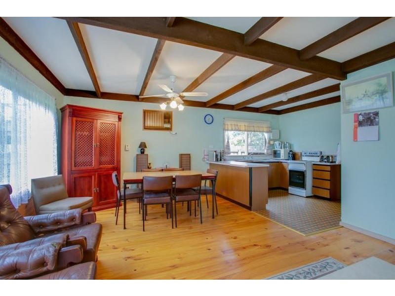 12 Russell St, Tootgarook VIC 3941