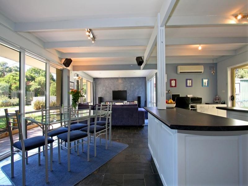 43 Sunningdale Road, Rosebud VIC 3939