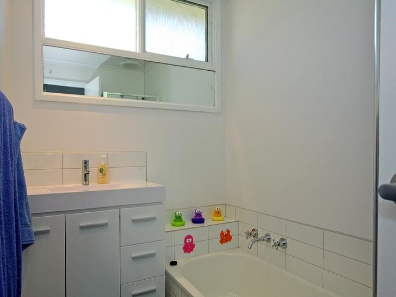 43 Sunningdale Road, Rosebud VIC 3939