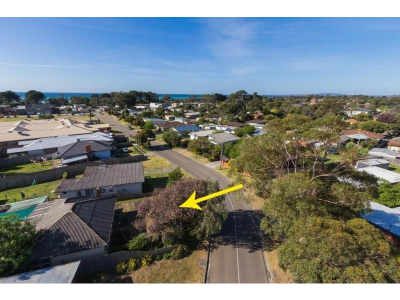 24 Capel Ave, Rosebud West VIC 3940