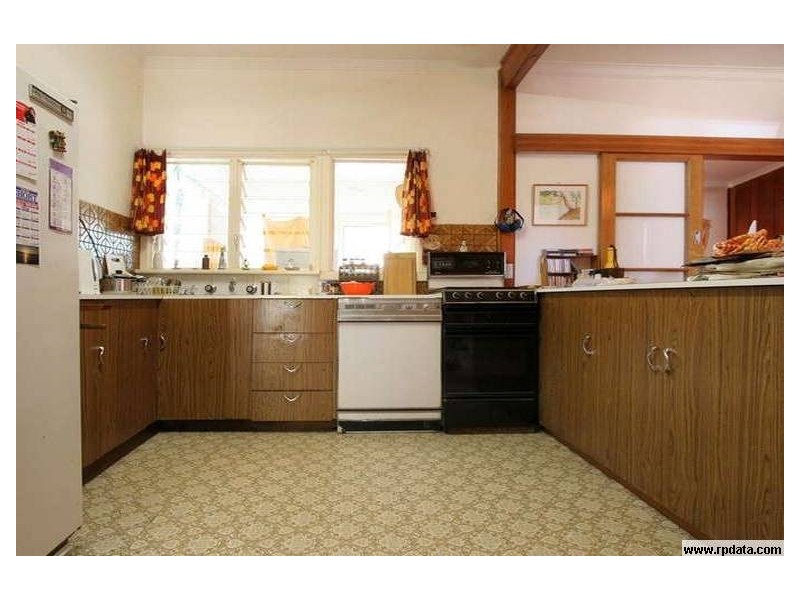 24 Capel Ave, Rosebud West VIC 3940