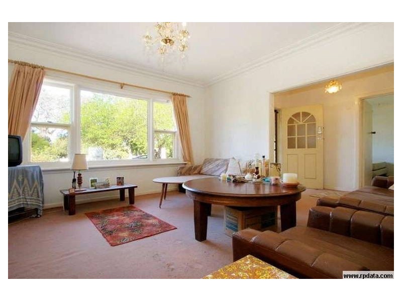 24 Capel Ave, Rosebud West VIC 3940