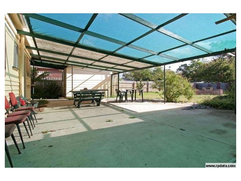 24 Capel Ave, Rosebud West VIC 3940