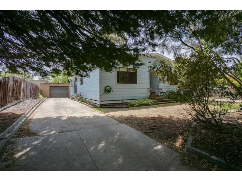 24 Tern Avenue, Rosebud West VIC 3940