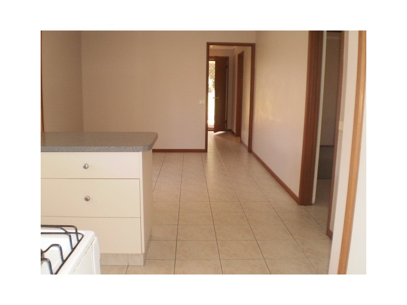 92 First Avenue, Rosebud VIC 3939