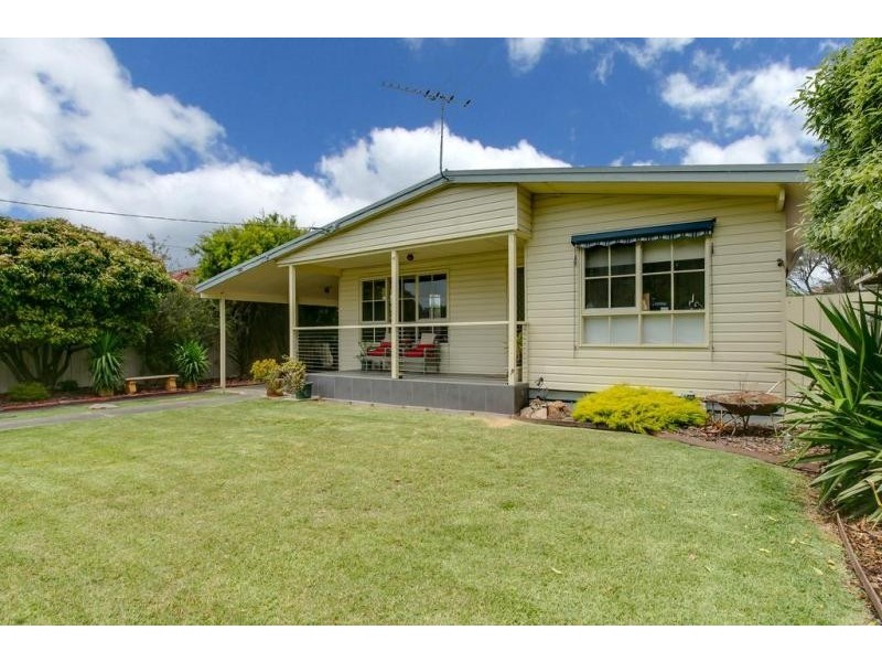 95 Alma St, Tootgarook VIC 3941