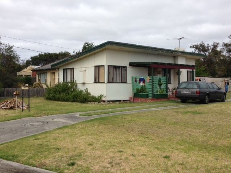 22 Capel Avenue, Rosebud West VIC 3940