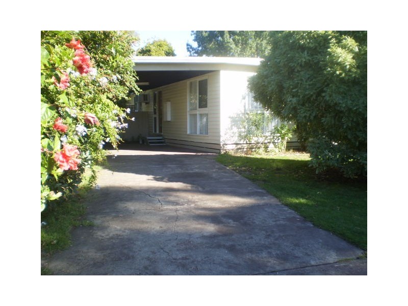 12 Martin Street, Rosebud VIC 3939