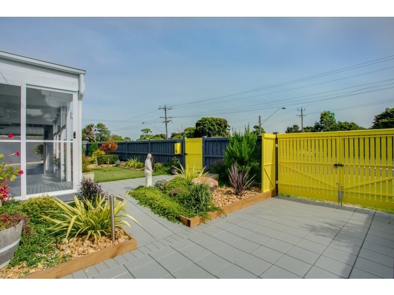 1/3 Wattle Gve, Mccrae VIC 3938