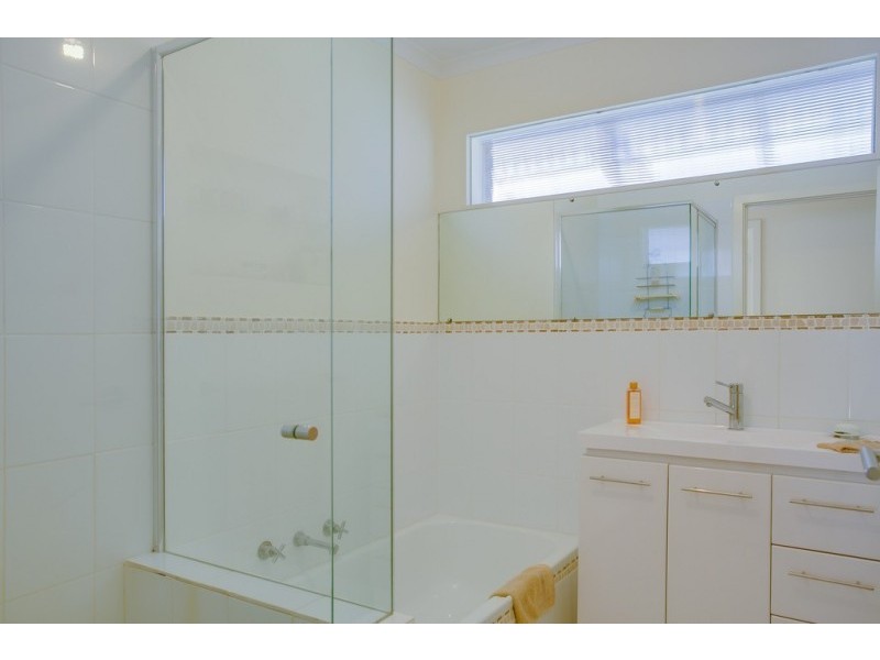 97 Ocean Street, Rosebud VIC 3939