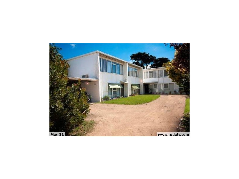 2/38 Rosemore Rd, Rosebud VIC 3939