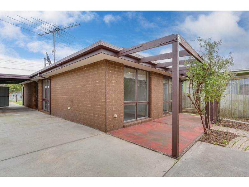 141 First Avenue, Rosebud VIC 3939