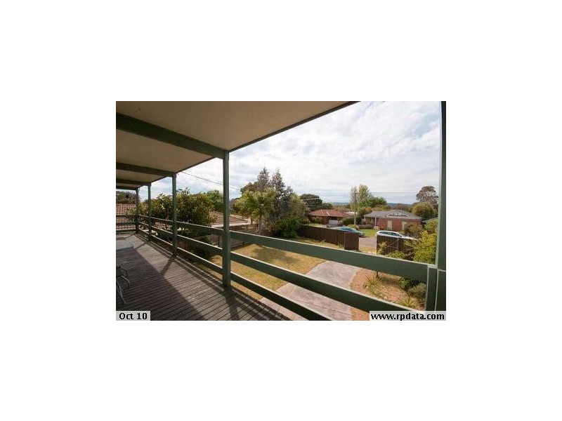 52 Cootamundra Ave, Rosebud West VIC 3940