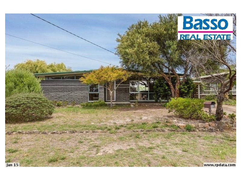 13 Hakea Street, Rosebud West VIC 3940