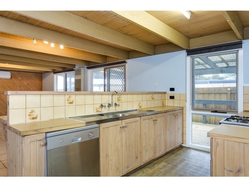 65 Swans Way, Rosebud West VIC 3940