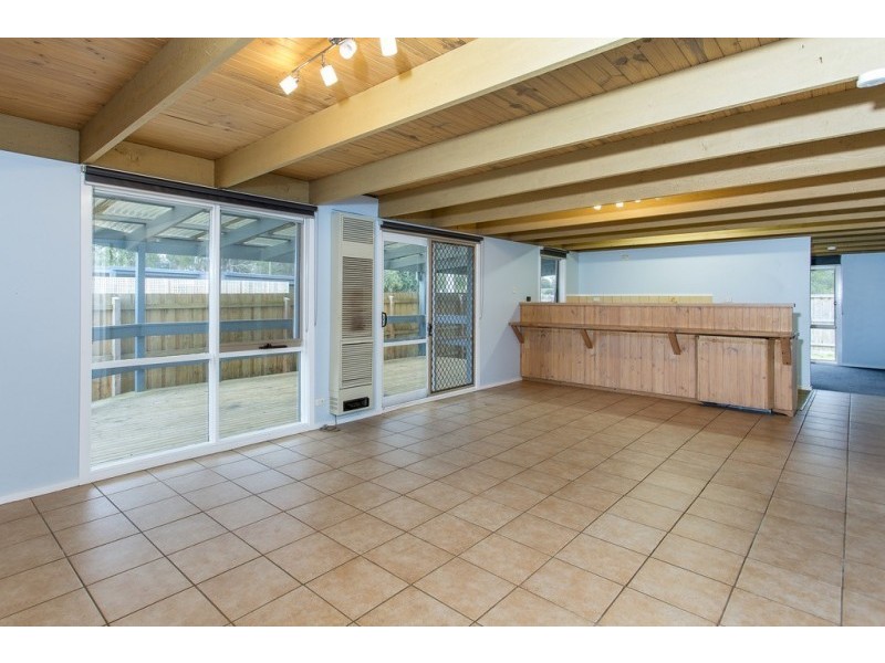 65 Swans Way, Rosebud West VIC 3940