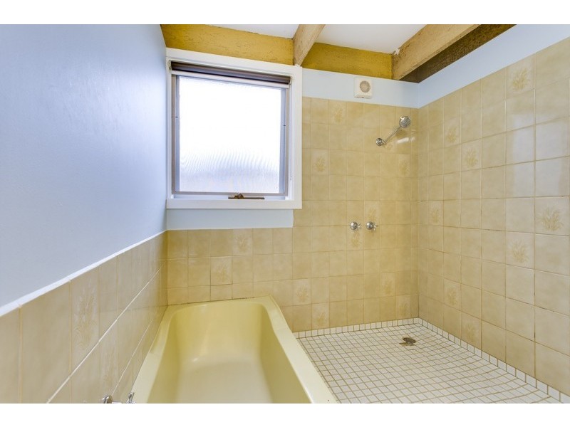 65 Swans Way, Rosebud West VIC 3940