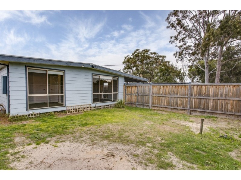 65 Swans Way, Rosebud West VIC 3940