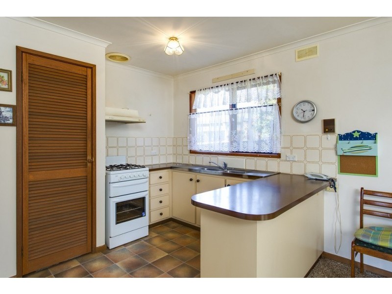 4 Guest St, Tootgarook VIC 3941