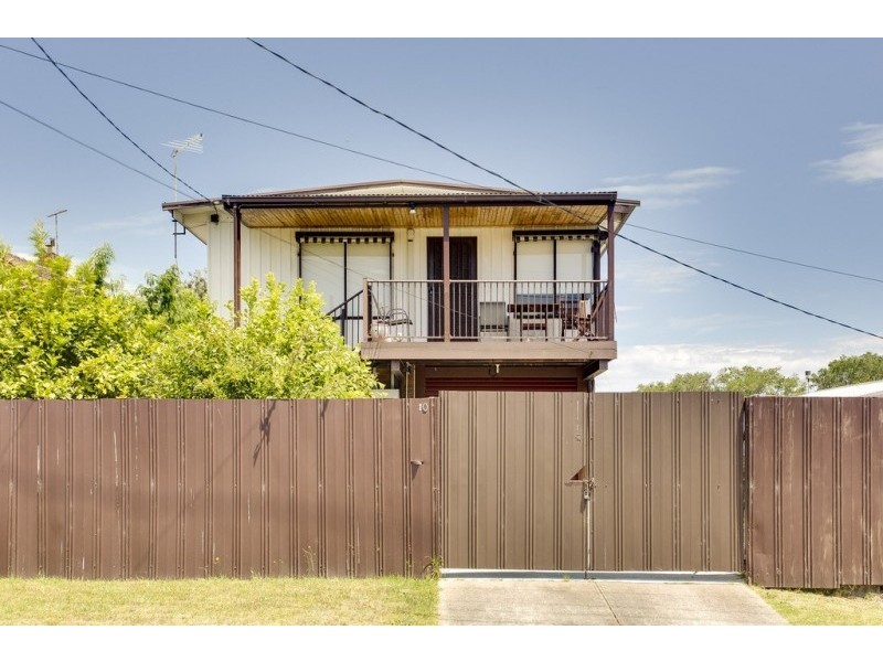 10 Fifth Ave, Rosebud VIC 3939