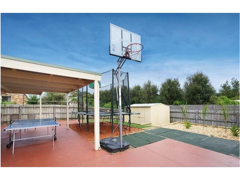 30 Whimbrel Court, Rosebud West VIC 3940