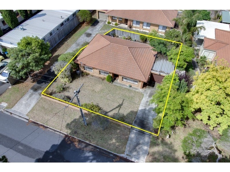 1/9 Chatfield Ave, Rosebud West VIC 3940