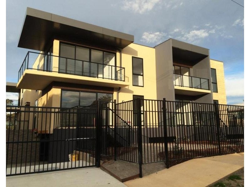 23/1587-1589 Point Nepean Road, Rosebud West VIC 3940