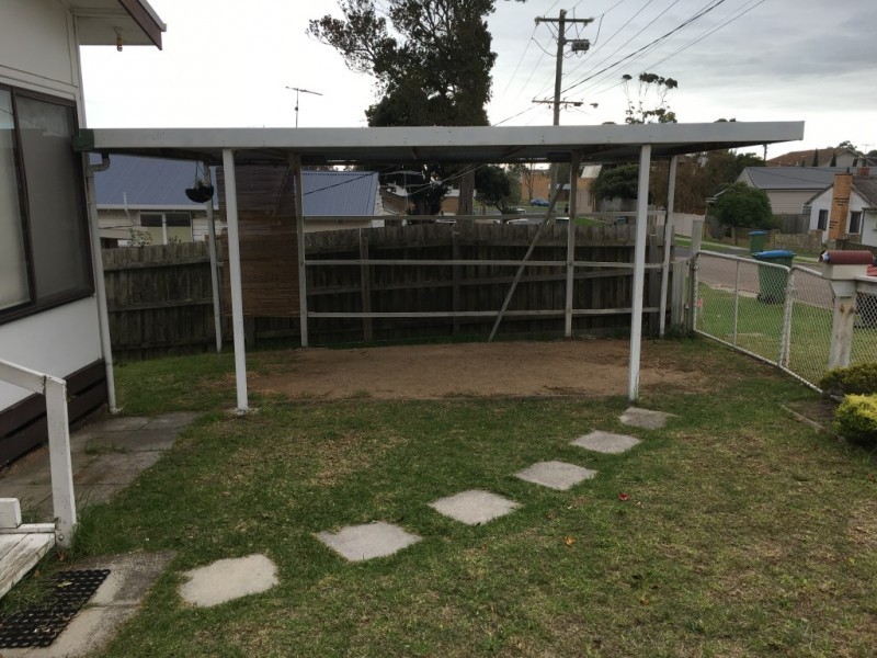 8 Fifth Ave, Rosebud VIC 3939