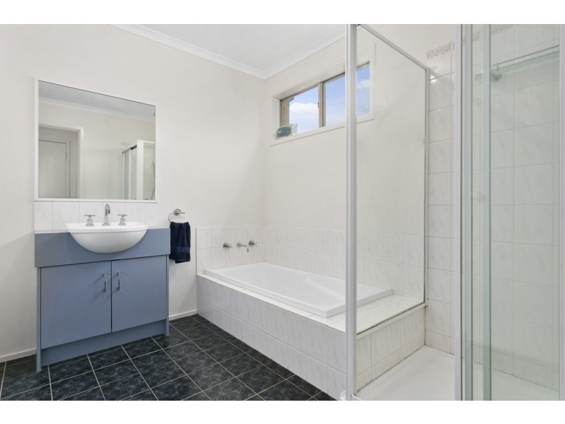 21 Curlew Drive, Rosebud West VIC 3940