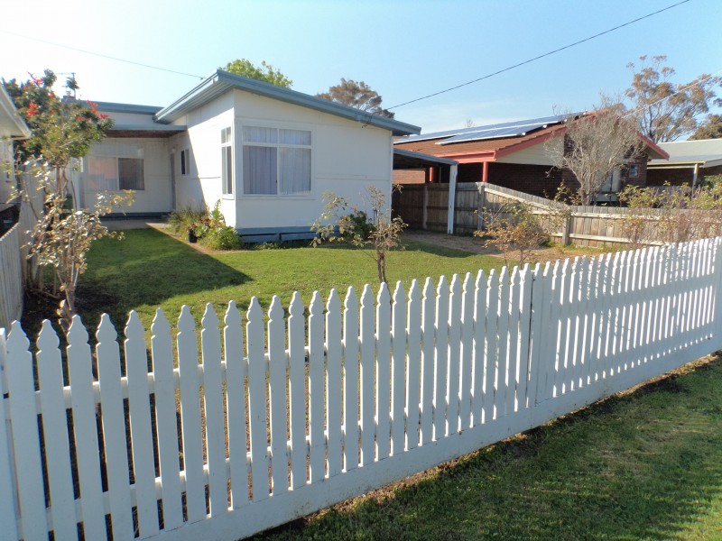 29 Third Avenue, Rosebud VIC 3939