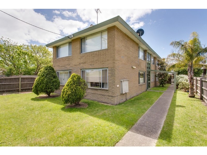 2/61 Kangerong Avenue, Dromana VIC 3936