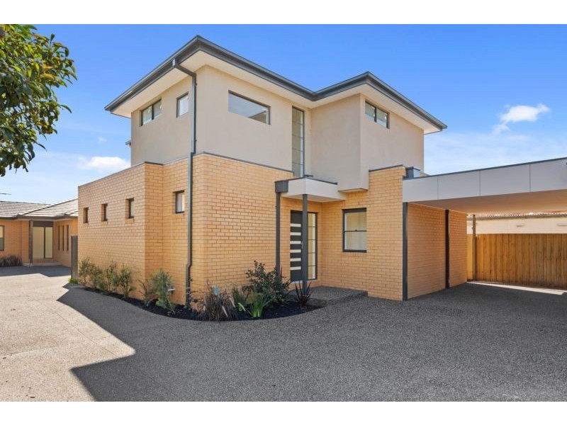 2/48 Woyna Avenue, Capel Sound VIC 3940