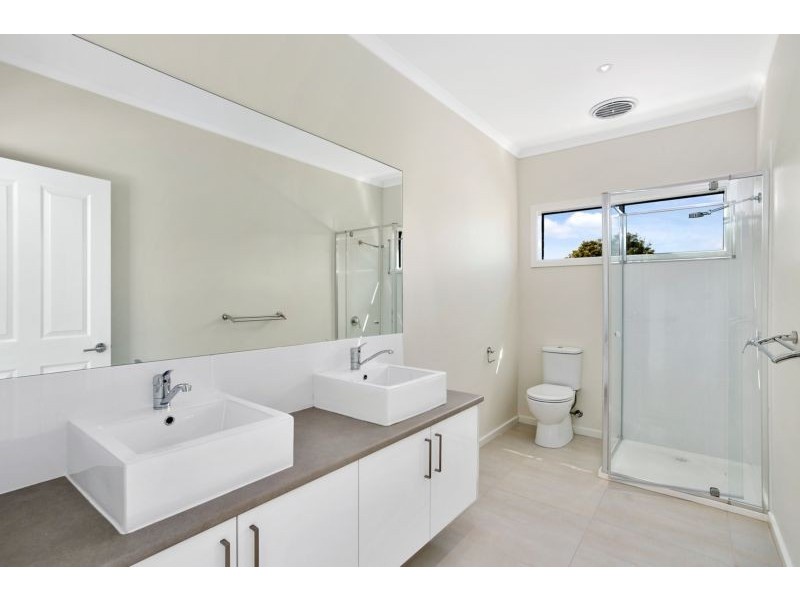 2/48 Woyna Avenue, Capel Sound VIC 3940
