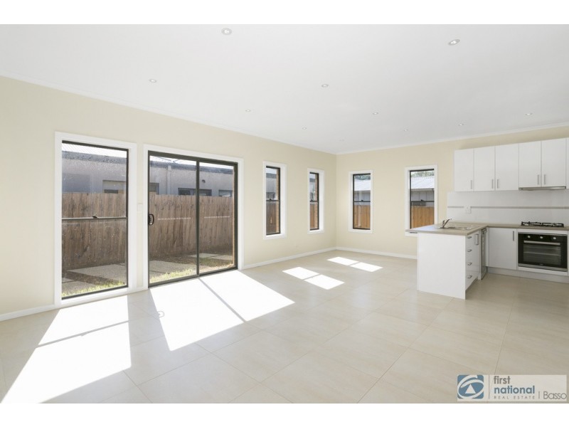 3/48 Woyna Avenue, Rosebud West VIC 3940