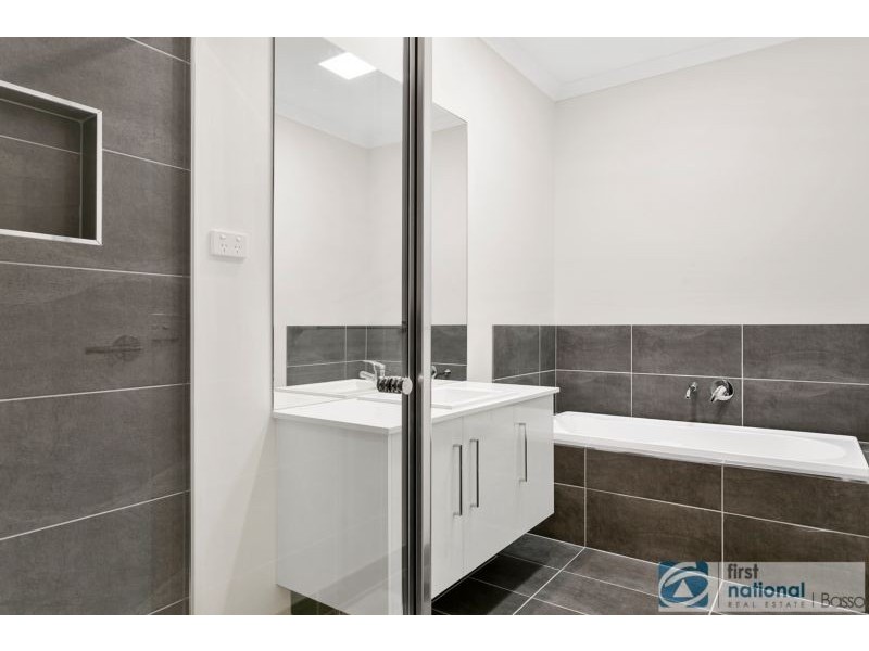 3 Blackwood Place, Rosebud VIC 3939 Basso Real Estate Leased