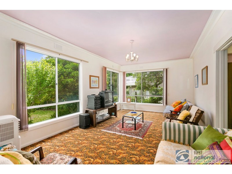 27 Government Rd, Rye VIC 3941