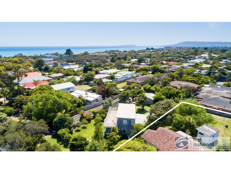 27 Government Rd, Rye VIC 3941