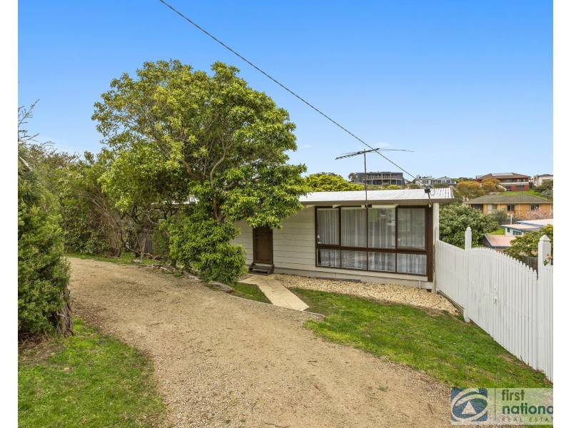 2 Grandview Avenue, Rye VIC 3941