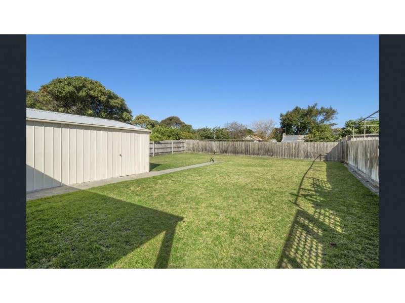 13 Cairns Street, Rosebud VIC 3939