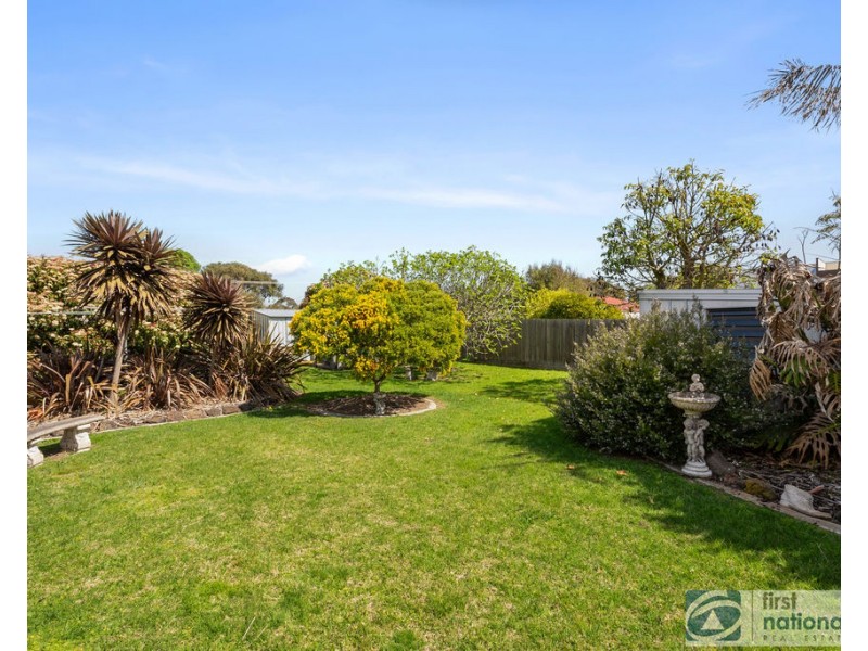 83 Raymond Street, Tootgarook VIC 3941