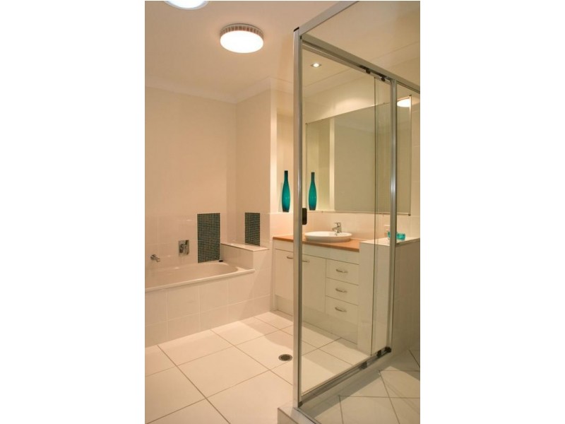 94 Bunker Road, Victoria Point QLD 4165