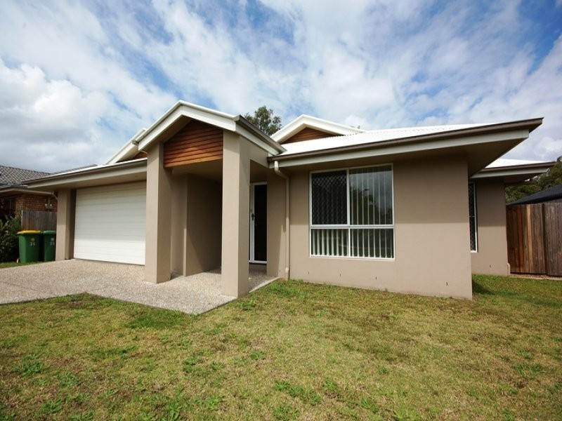 76 Ebony Crescent, Redland Bay QLD 4165