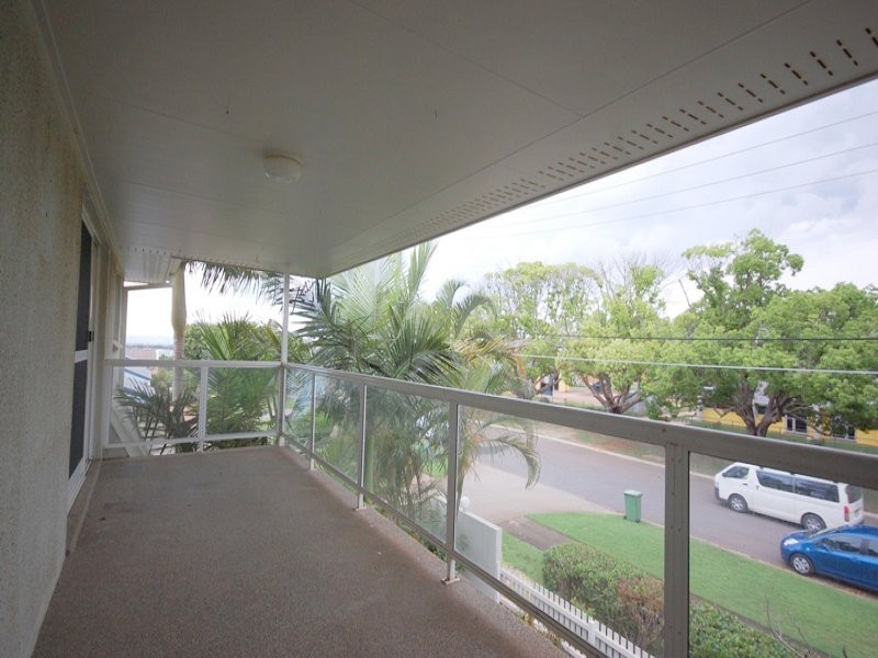 8/12-14 Queen, Cleveland QLD 4163