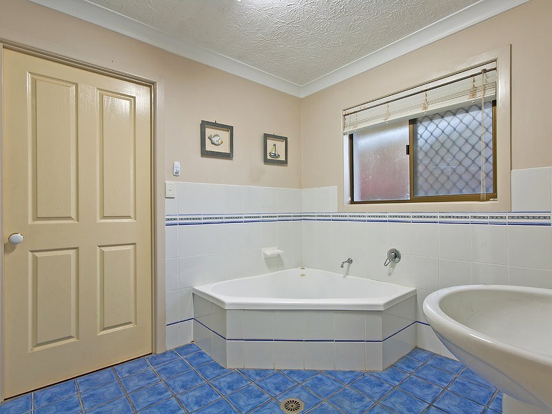 29 Fernbourne Road, Wellington Point QLD 4160