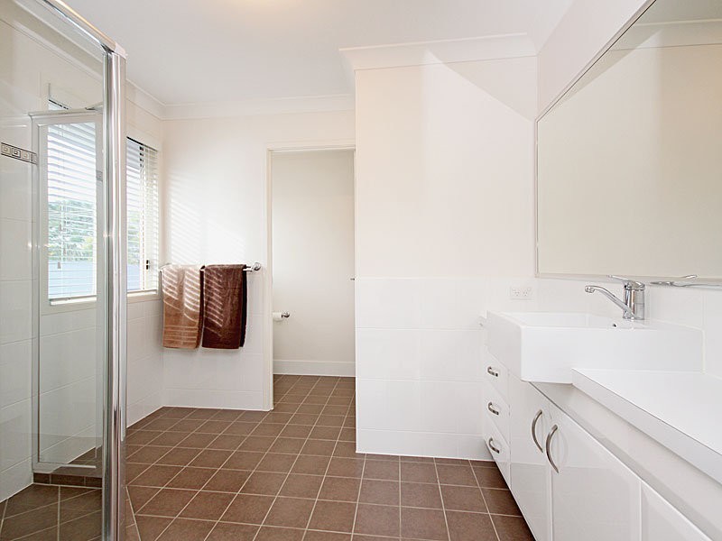 79 Dart Street, Redland Bay QLD 4165