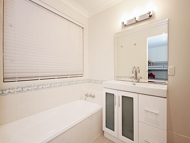 14 Dalston Street, Wellington Point QLD 4160