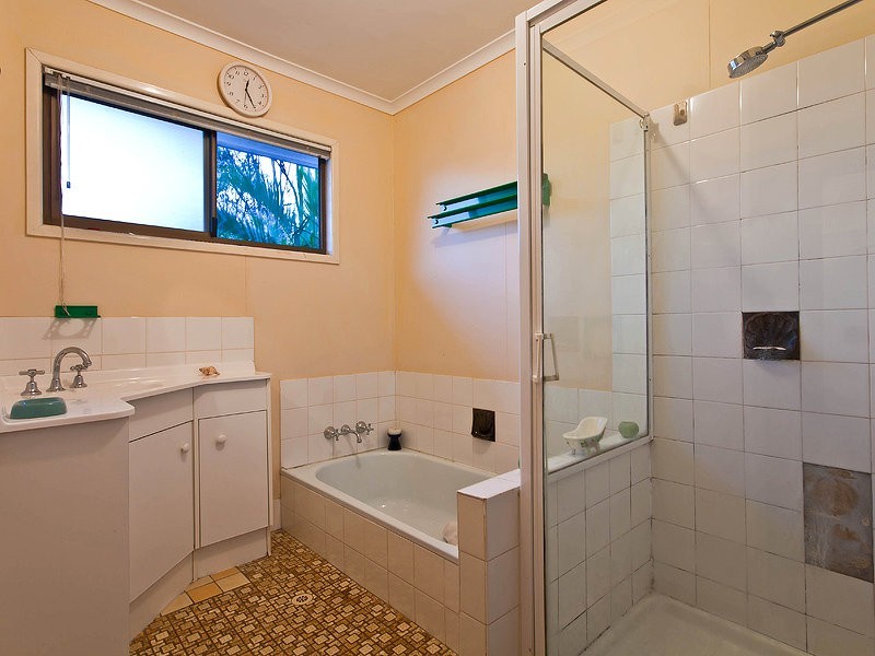 40 Makaha Drive, Birkdale QLD 4159