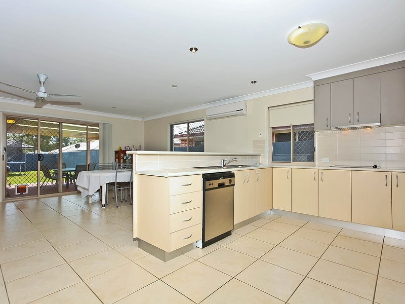 8 Timkelnik Crescent, Victoria Point QLD 4165