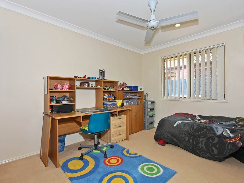 8 Timkelnik Crescent, Victoria Point QLD 4165