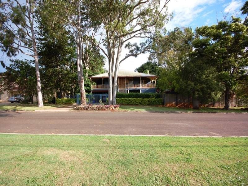 35-39 Longland Street, Cleveland QLD 4163